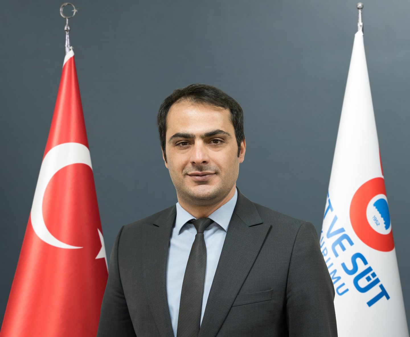 bayraklı fon